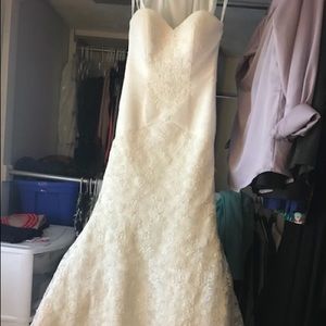 Wedding dress